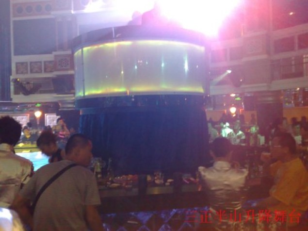 旋轉(zhuǎn)升降DJ臺