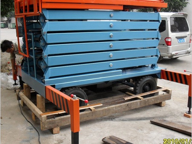 剪叉移動(dòng)升降機(jī) 電動(dòng)液壓小型升降工作臺 液壓升降機(jī)批發(fā)