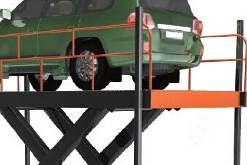 4S店再惹禍端，勞斯萊斯從升降機(jī)上跌落