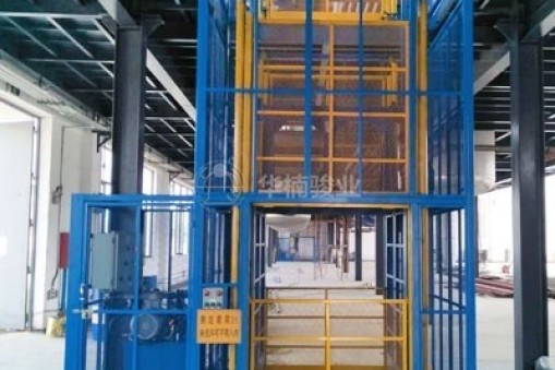 怎樣為升降平臺(tái)選擇液壓油？