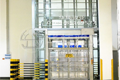 液壓升降平臺液壓油如何清理?