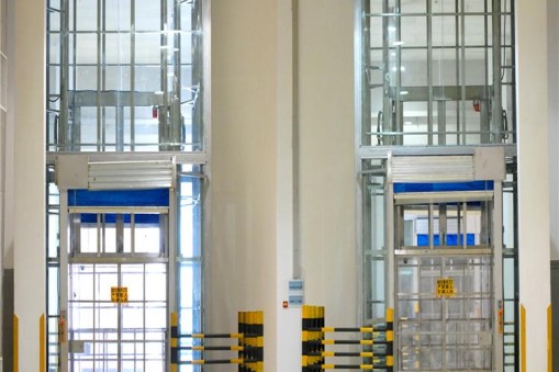 升降機調(diào)試前要求臺面傾斜檢察哪些