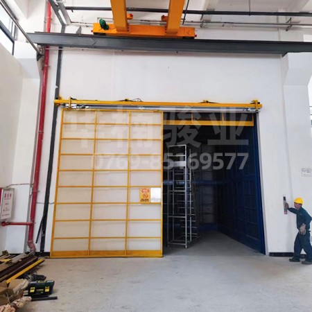 電池行業(yè)專用升降機