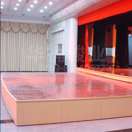 伸縮升降舞臺(tái)