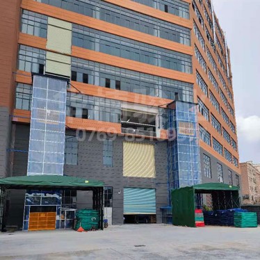 超高專用升降機(jī)案例