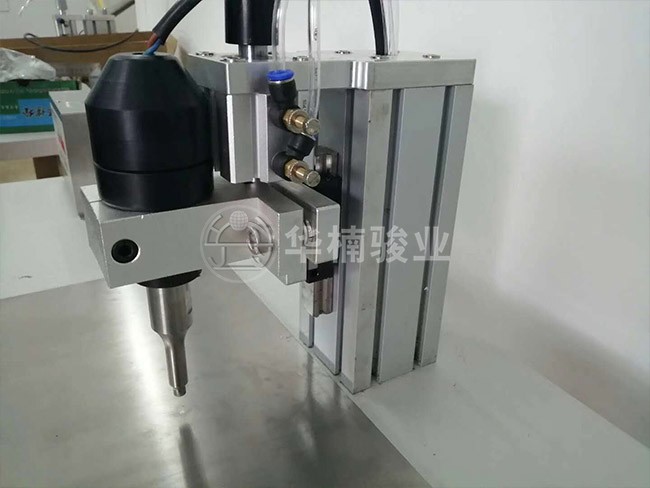 廠家生產(chǎn)超聲波口罩耳帶點(diǎn)焊機(jī) 廠家生產(chǎn)超聲波口罩耳帶點(diǎn)焊機(jī)